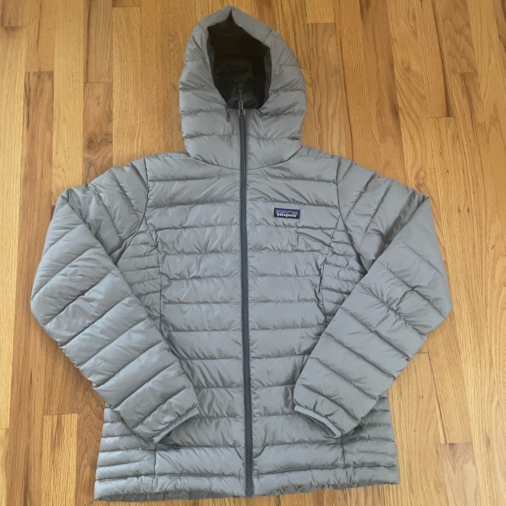 Women’s Patagonia Silver Quilted Puffer Jacket